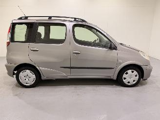 Toyota Yaris-verso 1.5 VVT-i Terra picture 15