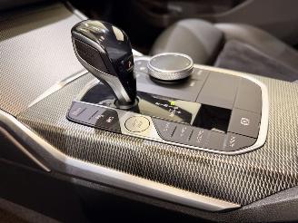 BMW 3-serie Sedan 330e M Sport Aut8 picture 15
