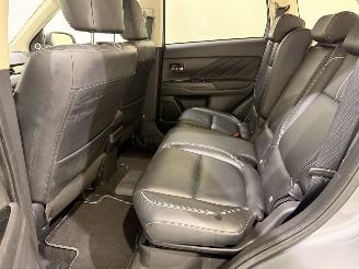 Mitsubishi Outlander 2.0 PHEV Instyle+ 4WD Aut. picture 28