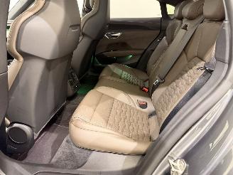 Audi E-tron GT RS 93kWh/440kW Pano picture 43