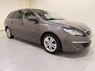 Damaged car Peugeot 308 SW 1.6 Blue HDI 120 Executive 2014/11