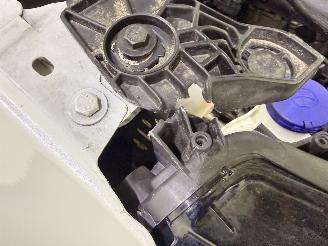 Peugeot 2008 1.2 Blue Lease Allure picture 14