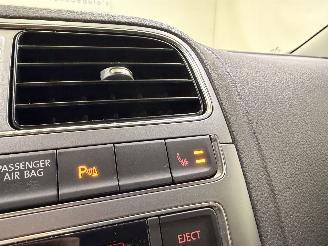 Volkswagen Polo HB 1.0 Comfortline Clima picture 32