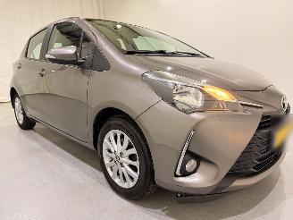 Unfallwagen Toyota Yaris HB 1.0 VVT-i Aspiration 2017/5