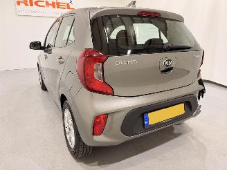 Kia Picanto 1.0 Comfortplus Navigator picture 32