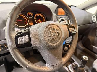 Opel Corsa HB 1.4 Cosmo Navi/Clima/NAP picture 40