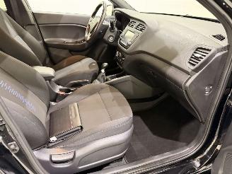 Hyundai I-20 1.2 Premium Passion Navi picture 15
