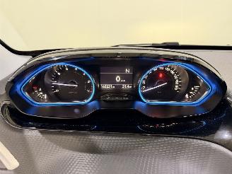 Peugeot 2008 1.2 PureTech Allure Automaat picture 34