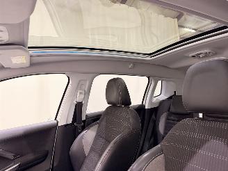 Peugeot 2008 1.2 PureTech Allure Automaat picture 39