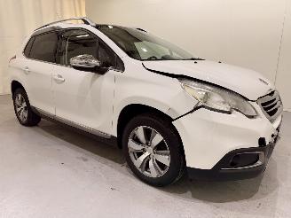 krockskadad bil auto Peugeot 2008 1.2 PureTech Allure Automaat 2014/10