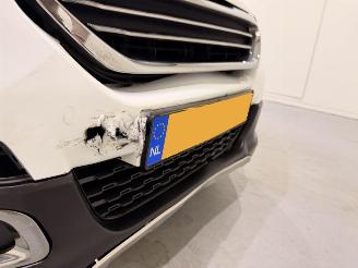 Peugeot 2008 1.2 PureTech Allure Automaat picture 25