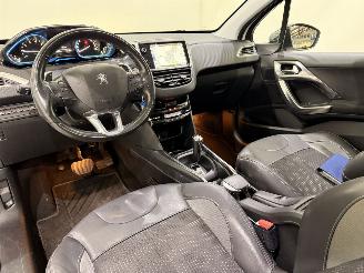 Peugeot 2008 1.2 PureTech Allure Automaat picture 6