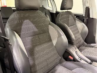 Peugeot 2008 1.2 PureTech Allure Automaat picture 41