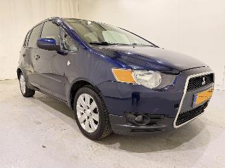krockskadad bil auto Mitsubishi Colt HB 1.3 Edition Two Airco 2011/7