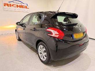 Peugeot 208 HB 1.2 VTi Envy Clima picture 5