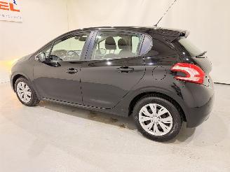 Peugeot 208 HB 1.2 VTi Envy Clima picture 34