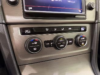 Volkswagen Golf HB 1.0 TSI Business Connect Navi/Clima picture 8