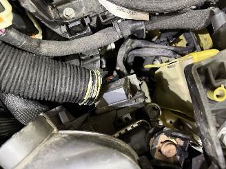 Peugeot 208 HB 1.2 Puretech 130 GT-Line Aut8 picture 37