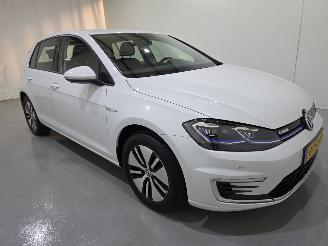 uszkodzony samochody osobowe Volkswagen e-Golf E-DITION 110Kw Bjr.2020 2020/3