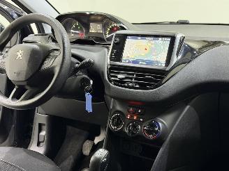 Peugeot 208 HB 1.2 PureTech Blue Lion picture 12