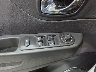 Renault Captur 1.2 TCe Dynamique Cruise Trekhaak 87Kw Bjr.2017 picture 21