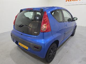 Peugeot 107 1.0-12V XR 3.Drs Bjr.2009 picture 6