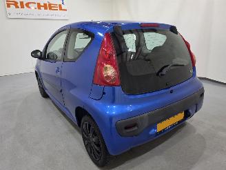 Peugeot 107 1.0-12V XR 3.Drs Bjr.2009 picture 4