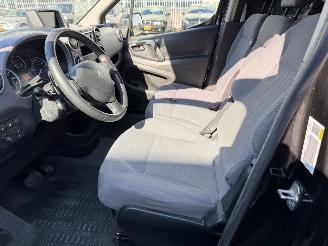 Peugeot Partner 1.6 e-HDI 90 Navteq XT Automaat Navi/Airco picture 43