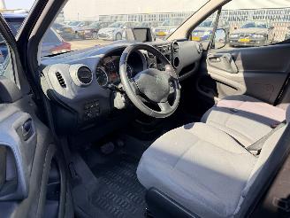 Peugeot Partner 1.6 e-HDI 90 Navteq XT Automaat Navi/Airco picture 44