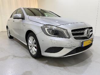 Damaged car Mercedes A-klasse 180 CDI Style Prestige 2015/9