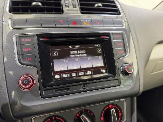 Volkswagen Polo V HB 1.0 Fresh Airco picture 11