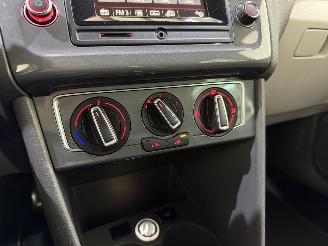 Volkswagen Polo V HB 1.0 Fresh Airco picture 22