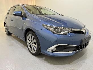 krockskadad bil auto Toyota Auris HB 1.8 Hybrid Dynamic Aut. 2016/6