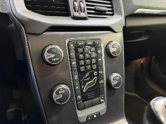 Volvo V-40 1.6 T2 Momentum Navi picture 27