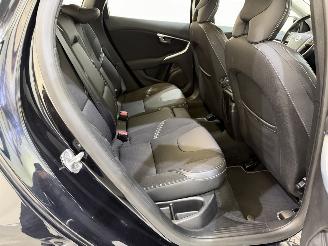 Volvo V-40 1.6 T2 Momentum Navi picture 20