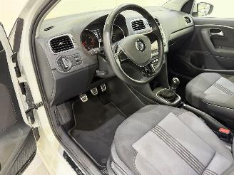 Volkswagen Polo V HB 1.0 Connected Series picture 14