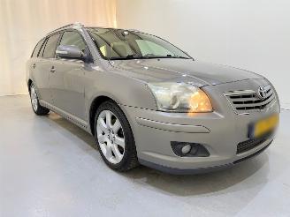 krockskadad bil auto Toyota Avensis Wagon 2.0 VVT-i Executive 2006/12