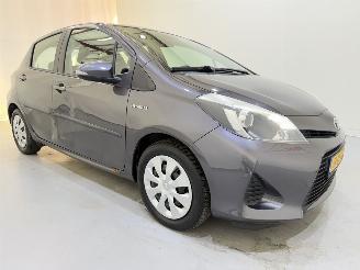 Damaged car Toyota Yaris HB 1.5 VVT-i Hybrid Aspiration Clima 2013/4