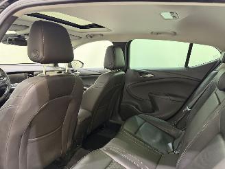 Opel Astra HB 1.6 CDTi Innovation picture 32