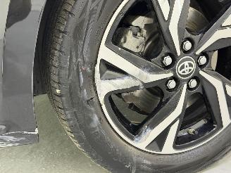 Toyota Yaris HB 1.5 Hybrid Iconic picture 12