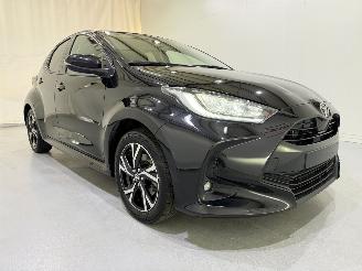 krockskadad bil auto Toyota Yaris HB 1.5 Hybrid Iconic 2024/3