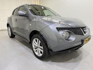 damaged passenger cars Nissan Juke 1.6 Tekna Automaat 2012/1