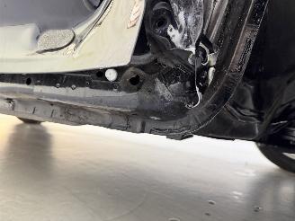 Volvo XC40 Momentum Pro 2WD 95kW T2 Automaat picture 15