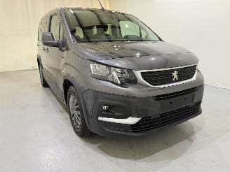 Peugeot Rifter MPV 1.2 PureTech 110 Style picture 9