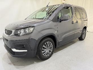 Peugeot Rifter MPV 1.2 PureTech 110 Style picture 3