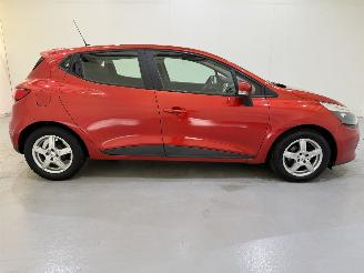 Renault Clio HB 1.216V 75 Collection Airco picture 22