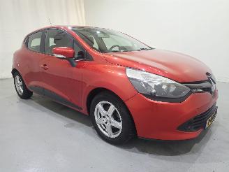 Avarii autoturisme Renault Clio HB 1.2 16V 75 Collection Airco 2013/4