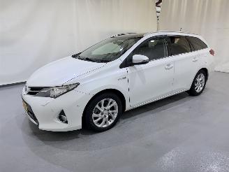 Toyota Auris Touring Sports 1.8 Hybrid Lease+ Pano/Clima/Navi picture 3