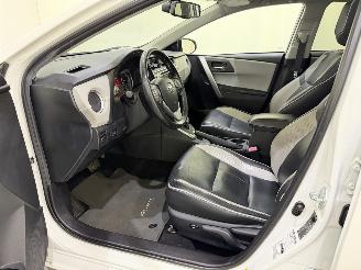 Toyota Auris Touring Sports 1.8 Hybrid Lease+ Pano/Clima/Navi picture 8