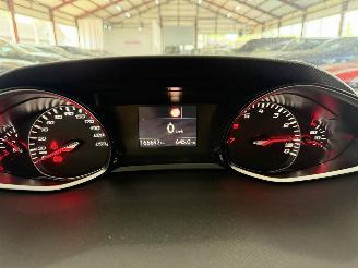 Peugeot 308 HB 1.2 PureTech Allure Pano picture 45